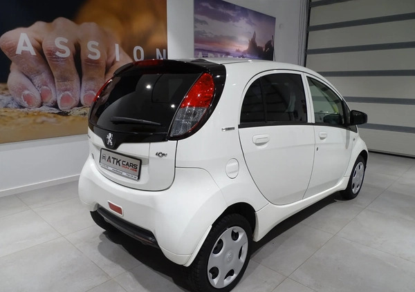 Peugeot iOn cena 29900 przebieg: 112150, rok produkcji 2012 z Nasielsk małe 254